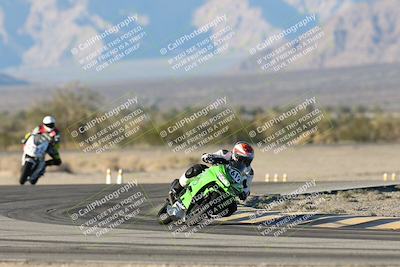 media/Dec-07-2025-CVMA (Sun) [[3e7d2de5dc]]/Race 18-Formula Twins-Formula 40 UL/